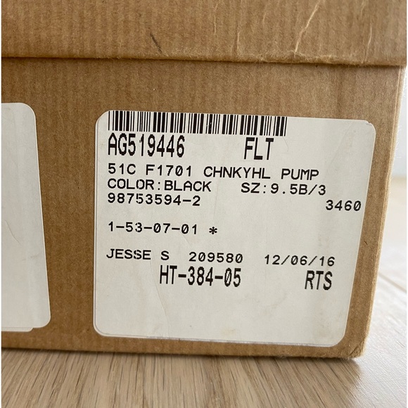 Christian Louboutin Patent Block Heel Red Sole Chunky Pump w/ Spikes Size 9.5 - Picture 2 of 9